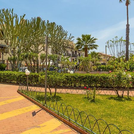 Casa Di Paola Lägenhet Giardini Naxos Exteriör bild